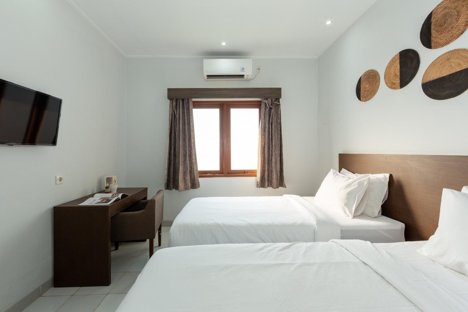 Cove Matahari Guesthouse Sunset Legian  Exterior photo